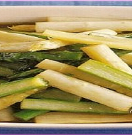 Asparagus with MENTSUYU Dressing アスパラガスの揚げびたし