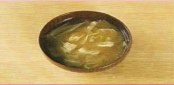 Miso Soup with Cabbage and onion キャベツと玉葱のみそ汁.jpg