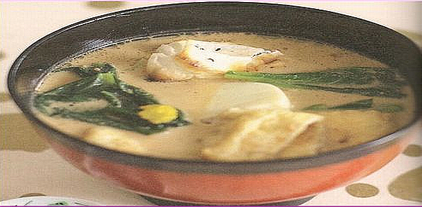 Sesame soup with Komatsuna