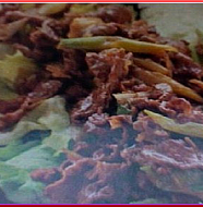 Lettuce with Stir Fried Beef レタスの牛肉炒めのせ