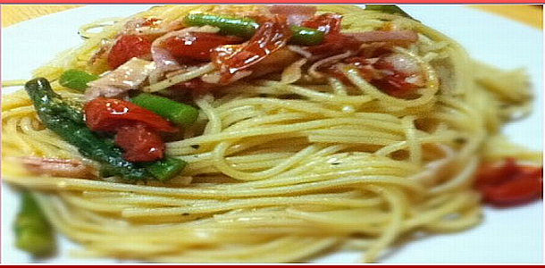 Spaghetti with Tomato and Asparagus